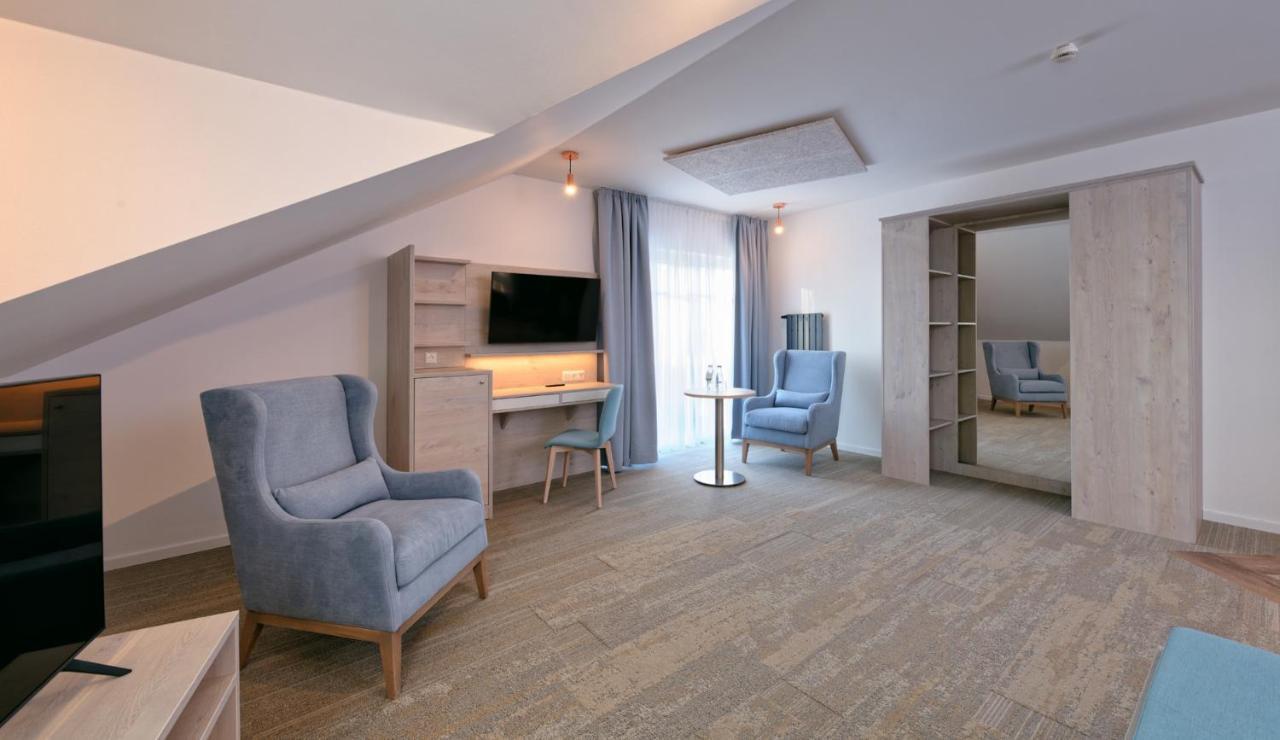 Hotel Schluister Park Carolinensiel Bagian luar foto