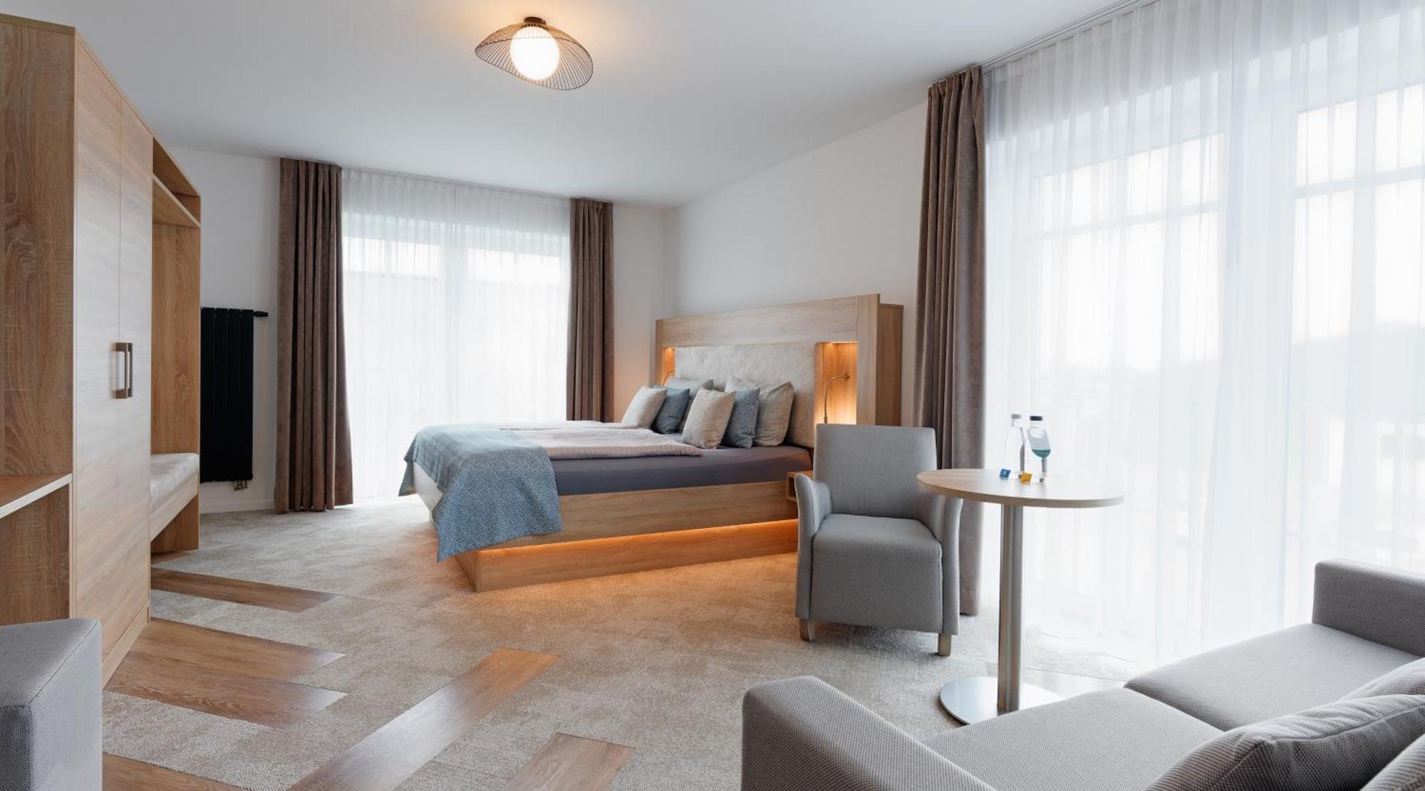 Hotel Schluister Park Carolinensiel Bagian luar foto