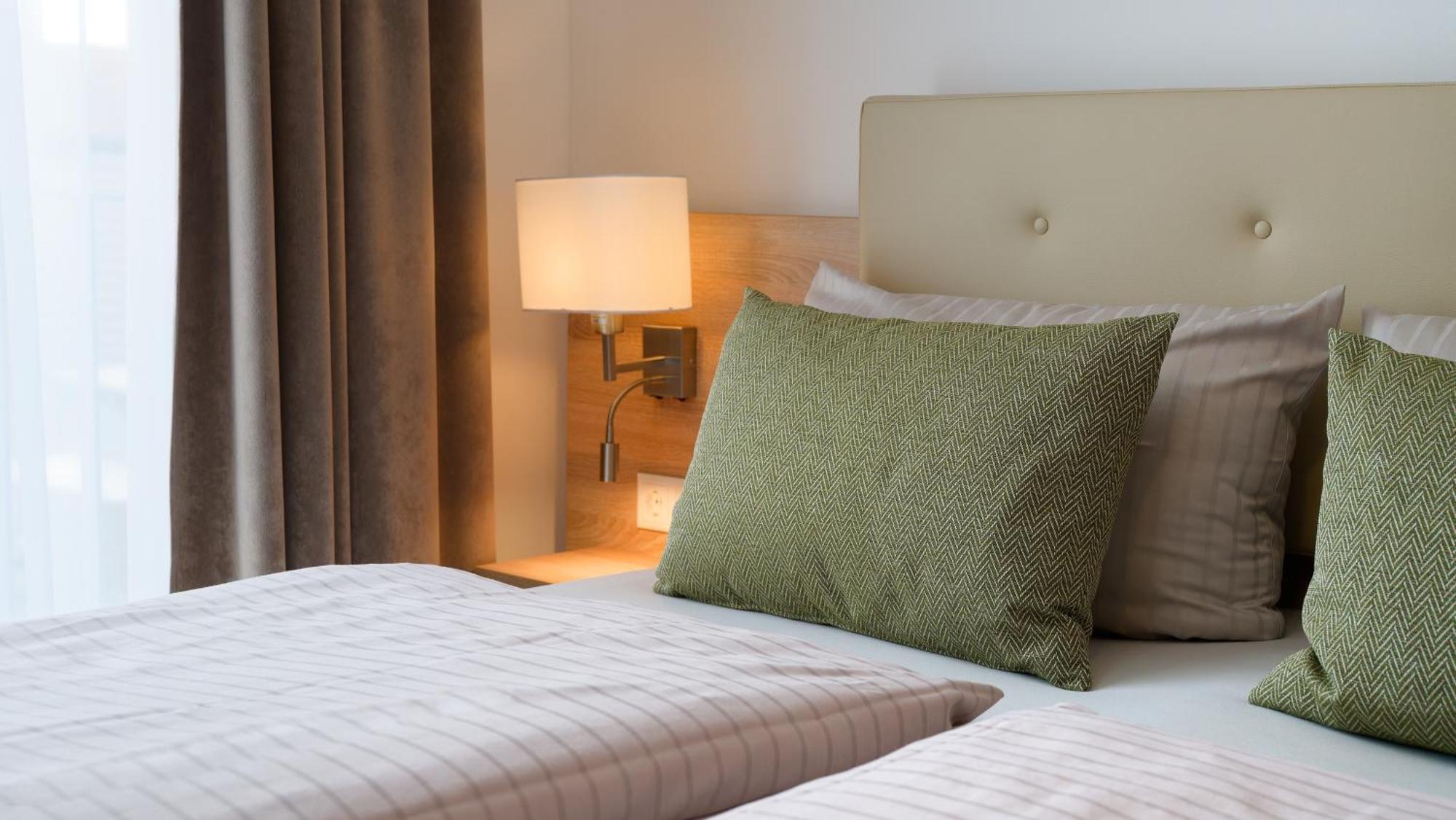 Hotel Schluister Park Carolinensiel Bagian luar foto